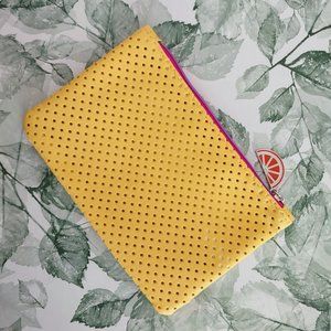 🍓4/$10 Yellow Ipsy Makeup Bag